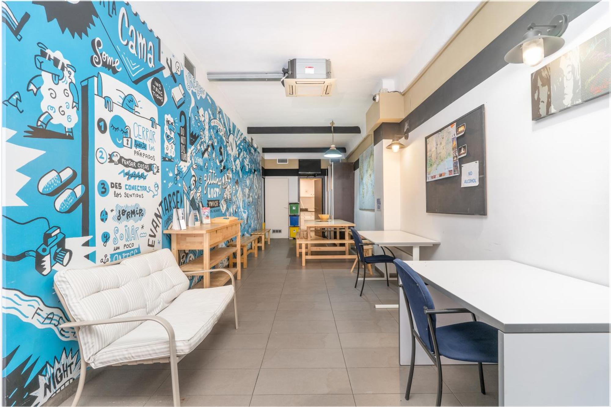 Bedcelona Hostel Barcelona Exterior photo